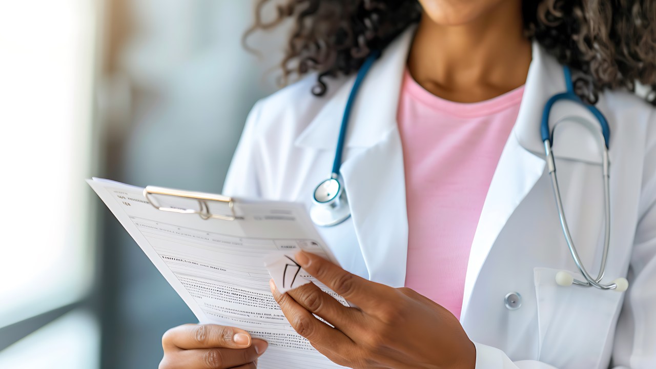 Quer reduzir a carência do seu plano Veja como fazer isso legalmente - Amil Assistência Médica