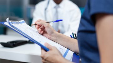 Está com pressa? Veja como contratar um plano Amil sem carência hoje mesmo - Amil Assistência Médica